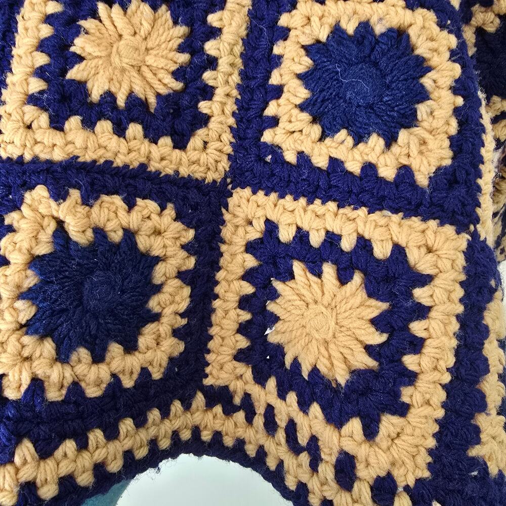 Vintage 70s Handmade Crochet Granny Square Open Front Cardigan Jacket OS SEE - Picture 5 of 8